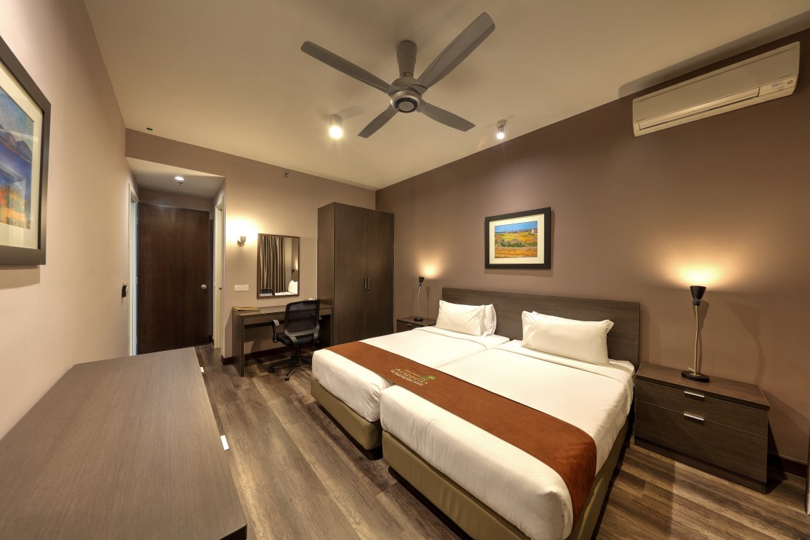 Superior-Twin-Bedroom-Medium