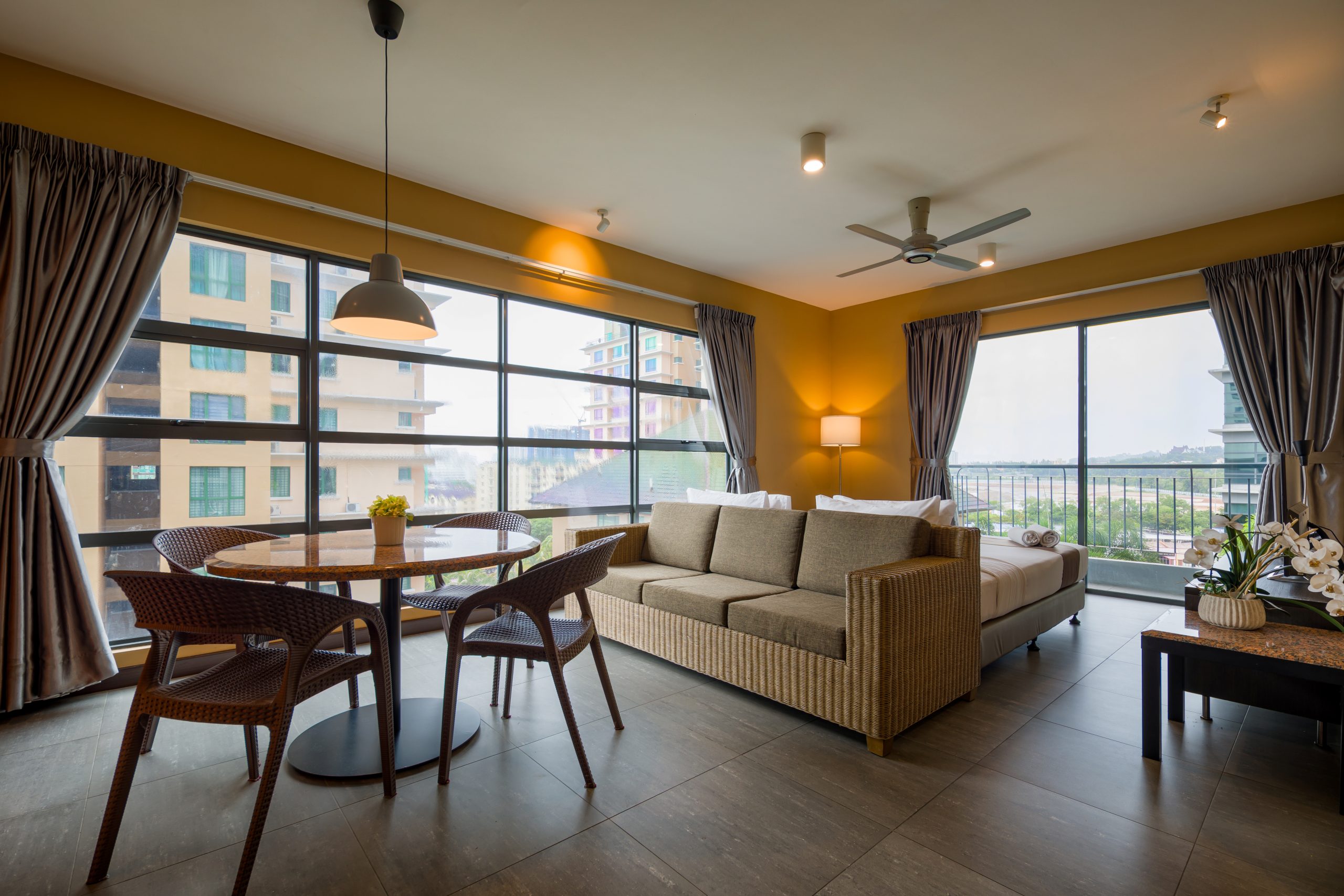 Acappella Suite Hotel 709 049