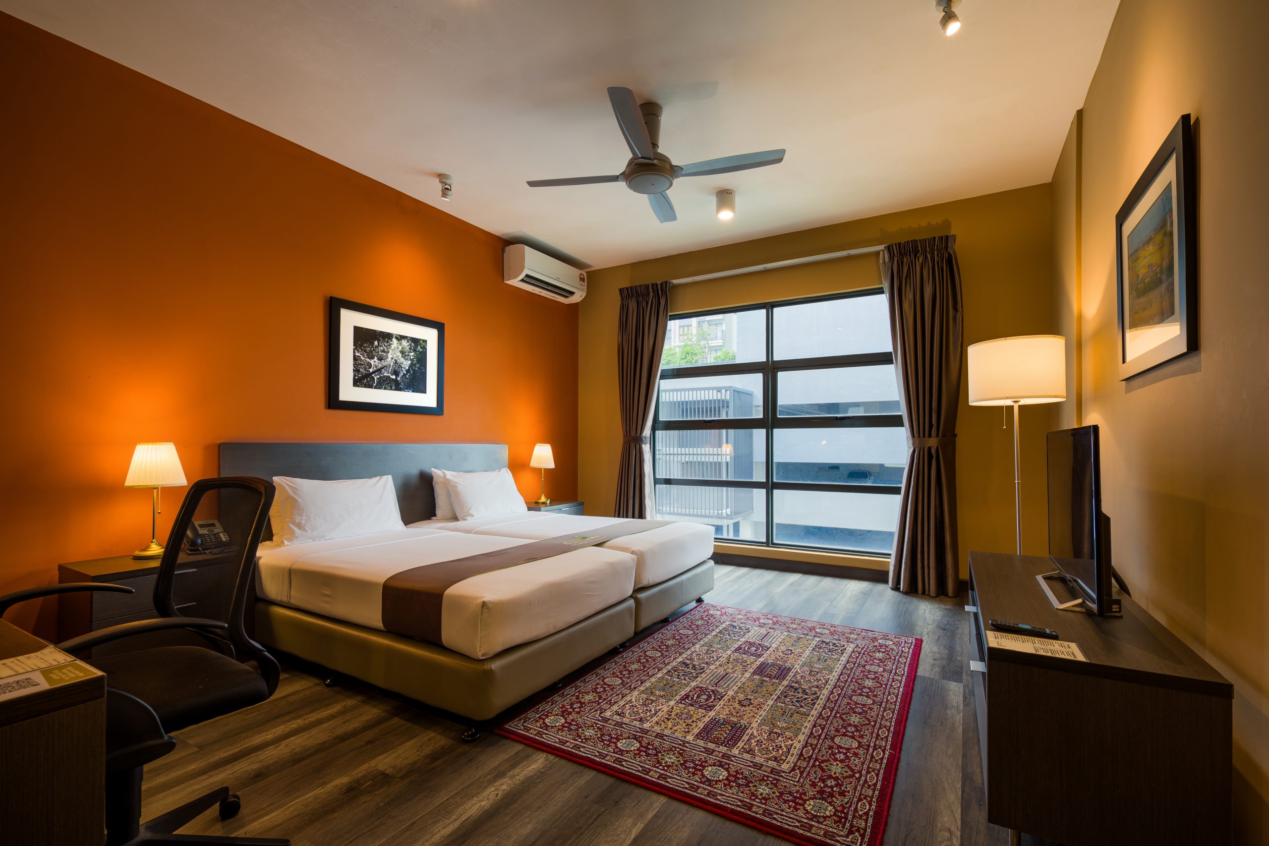 Families with children — the combination of suite-style rooms + kids-friendly facilities + pool / playground is a strong match.

Guests needing space and comfort for longer stays — e.g. business travellers, extended stay, travellers looking for small-apartment style accommodation with kitchenette.

Budget-conscious travellers who want more than a bare-bones hotel room but without luxury price — good value for money compared to typical hotels.

People with vehicles — as there is free parking and ease of access, which helps if you plan to commute or drive around Selangor/KL area.